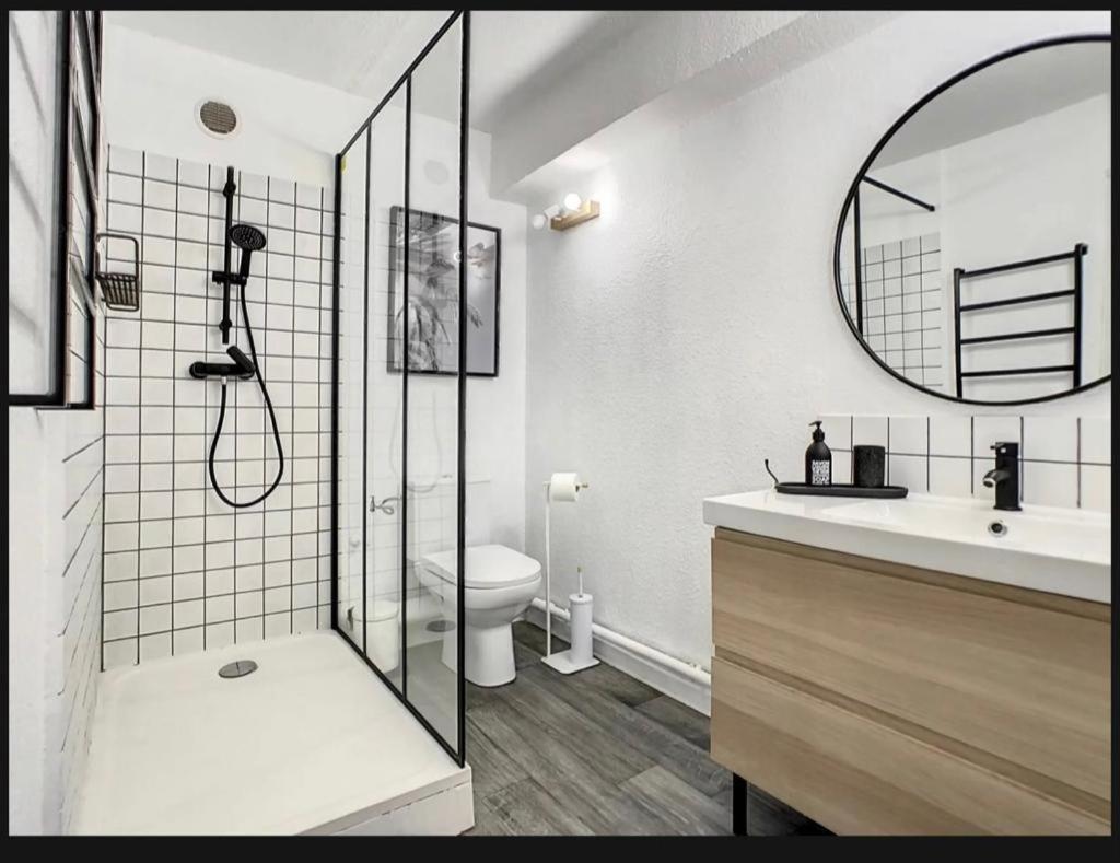 Studio Contemporain Avec Piscine Proche De La Mer คานส์ ภายนอก รูปภาพ